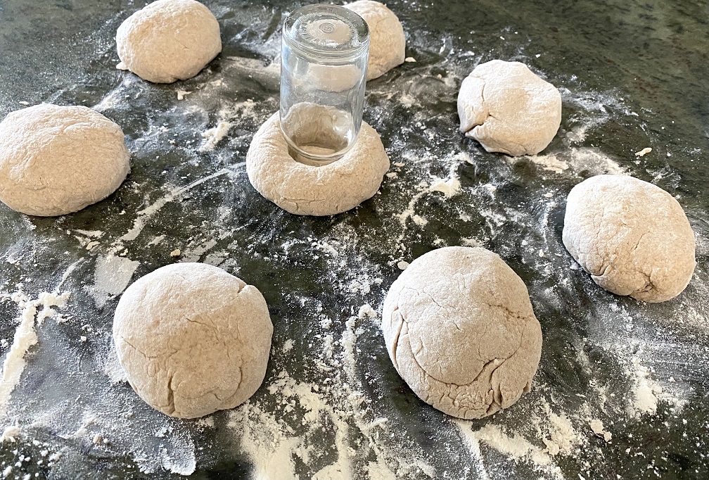 Easy Homemade Wheat Bagels