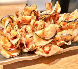 Eggplant chips with honey and balsamic