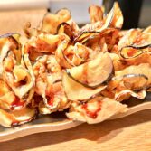 Eggplant chips with honey and balsamic