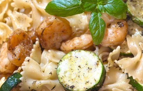 Farfalle pasta with zucchini and shrimp rigate